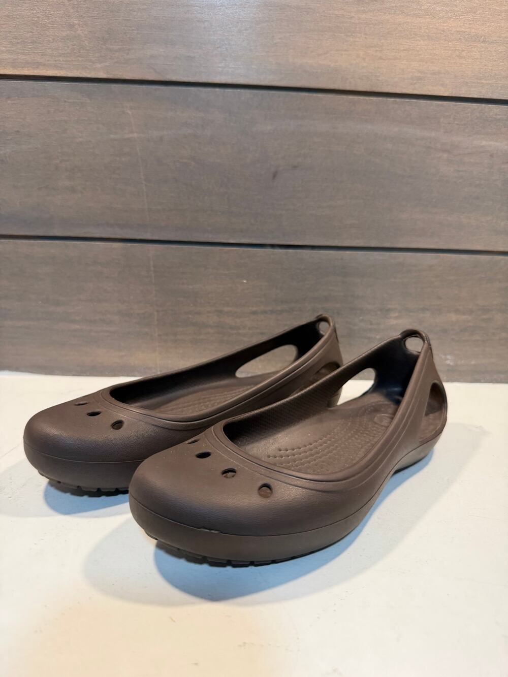 Crocs Kadee Ballet Flats Brown Size 6 Casual Rubber